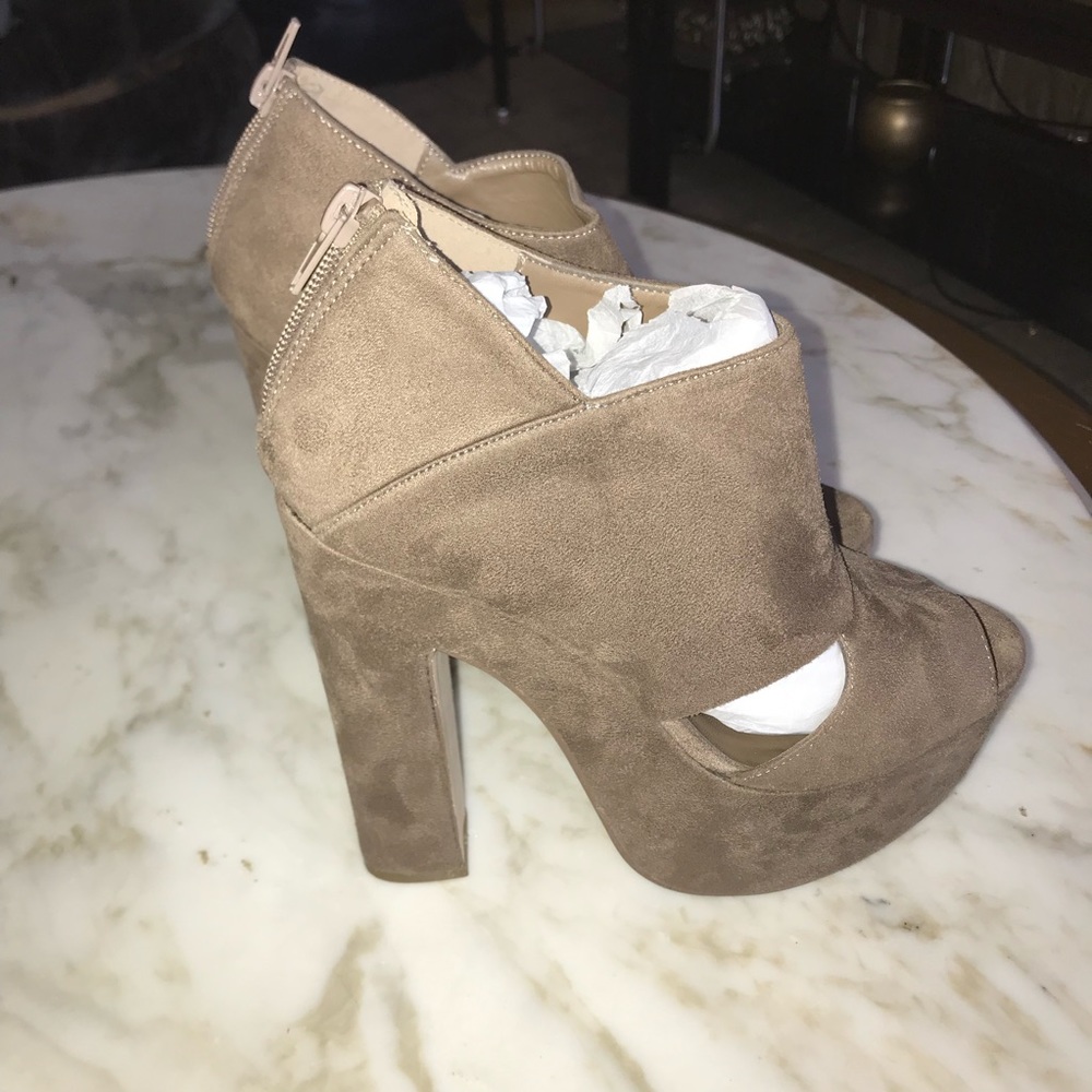 Platform heels sandals